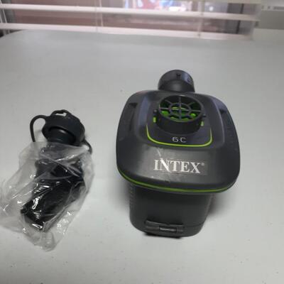 Portable air pump by Intex