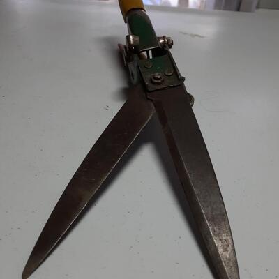 Vintage Grass clippers
