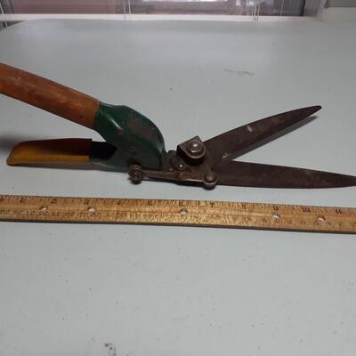 Vintage Grass clippers