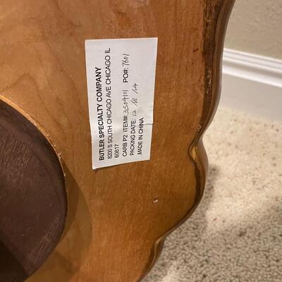 Butler Specialty Company Wooden decorative accent table w/scalloped edge