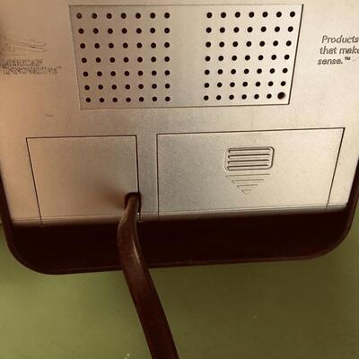 American Innovative clock radio