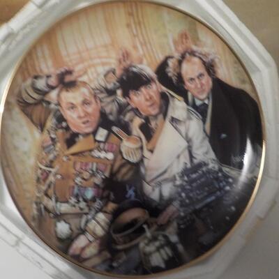 " The 3 Stooges " Franklin Mint Plate numbered.