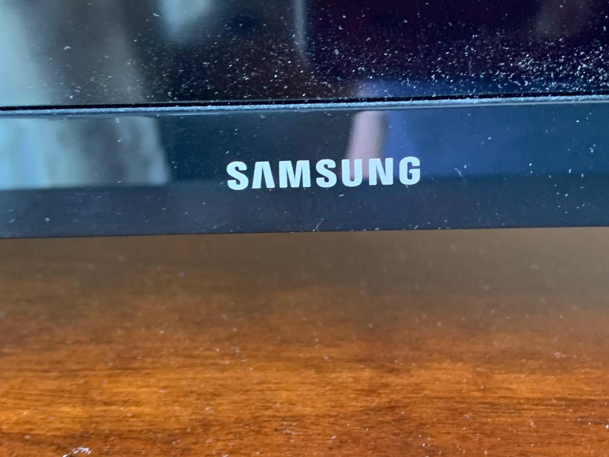 LOT 128R Samsung UN32M4500BF