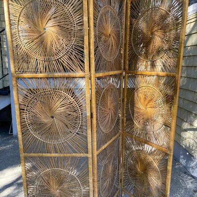 LOT 207   VINTAGE WICKER FOLDING SCREEN