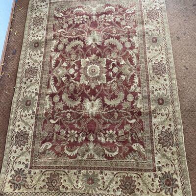 Traditional-style  Area Rug 76 x 50