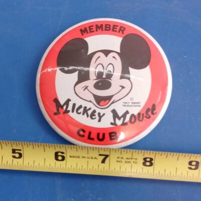 LOT 94  OLD MICKEY MOUSE CLUB PIN