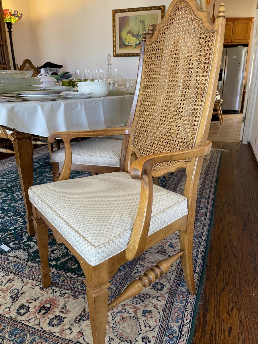 French Walnut Dining Table with 6 chairs