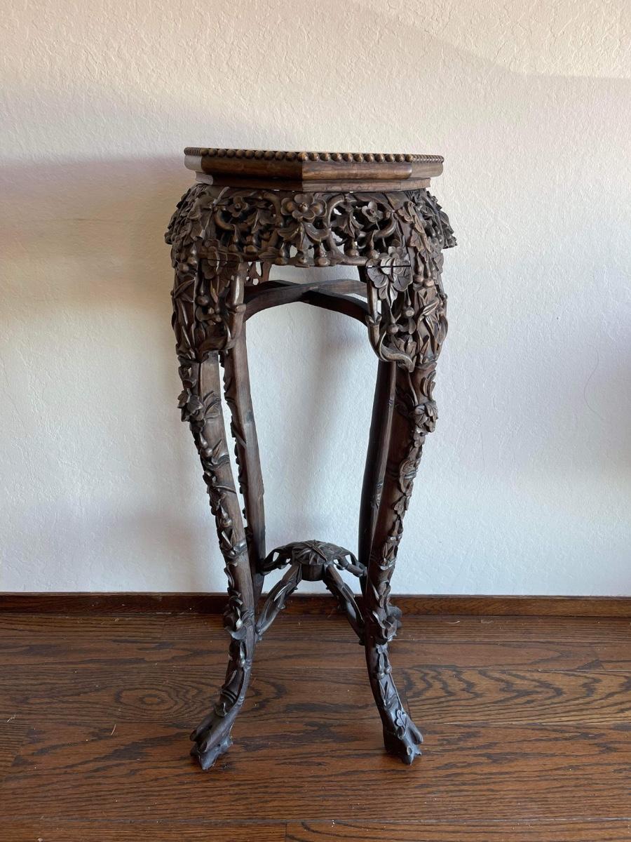 Highly Carved Chinese Chinese Pedestal