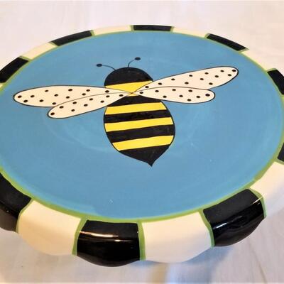 Lot #50  Bumble bee Ceramic Pedestal cake plate - chip/dip combo - Reversible