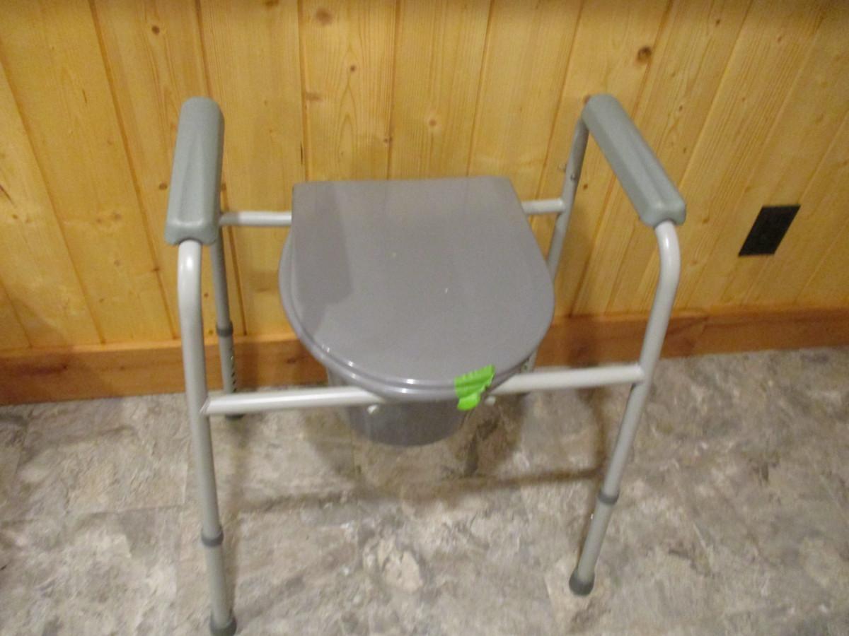 Portable Bedside Potty