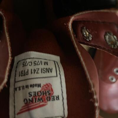 D103 Red Wing boots