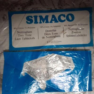 Simaco Vintage Lace Tablecloth