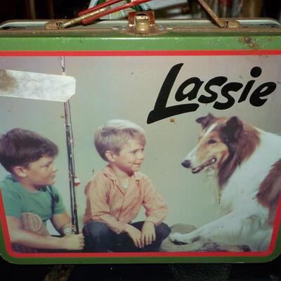 1950's "Lassis Lunch Box", no thermos.