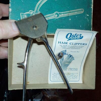 1950's  Hand Operated Oster  Hair clipper"'