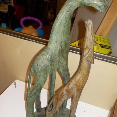 " Hand Carve giraffe Mother and baby ",