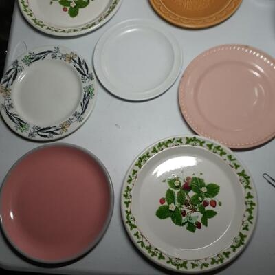 Lot of 7 pie plates