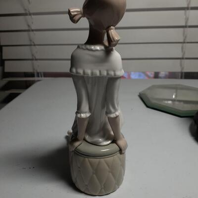 Vintage Lladro girl on chair