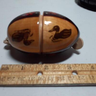 Vintage 3.6in wooden duck egg