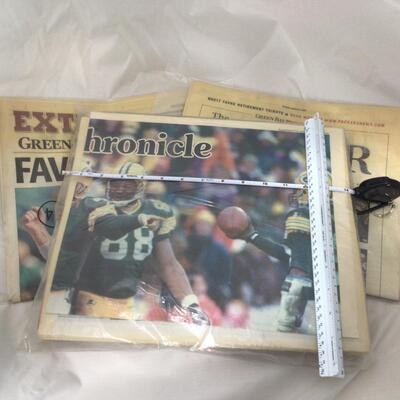 31) PACKERS | 1996-1997 Packers Playoff Newspapers