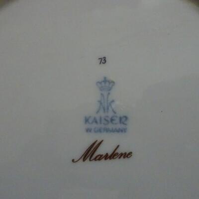 LOT 16. KAISER "MARLENE" CHINA SET
