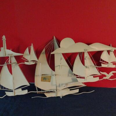 LOT 17. METAL SAILING WALL DECOR
