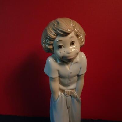 LOT 29. LAPHIN FIGURINE  12"