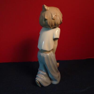 LOT 29. LAPHIN FIGURINE  12"