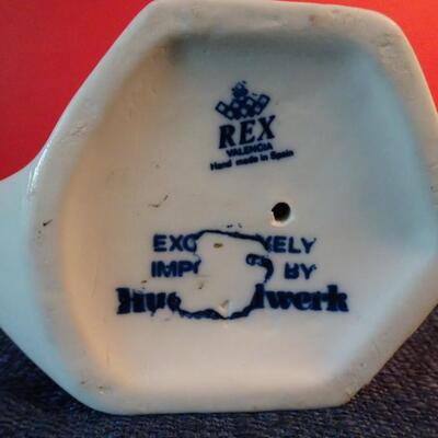 LOT 31. REX FIGURINE  9"