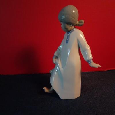 LOT 32. REX FIGURINE  9"
