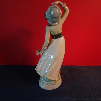 LOT 33   NADAL FIGURINE  12"