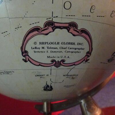 LOT 40. VINTAGE 12.5" REPLOGLE GLOBE