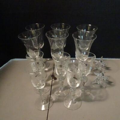 LOT 42. CRYSTAL GLASSES