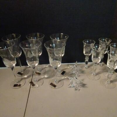 LOT 42. CRYSTAL GLASSES