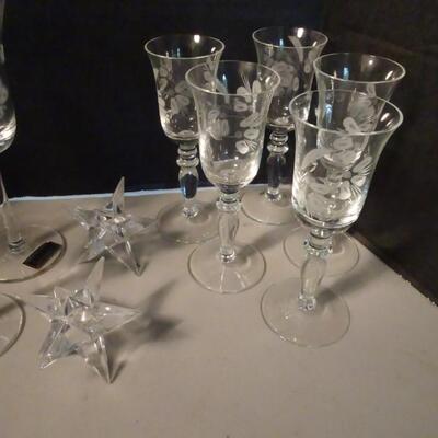 LOT 42. CRYSTAL GLASSES