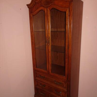 LOT 52. THOMASVILLE LIGHTED DISPLAY CABINET  32" X 80" X 18"