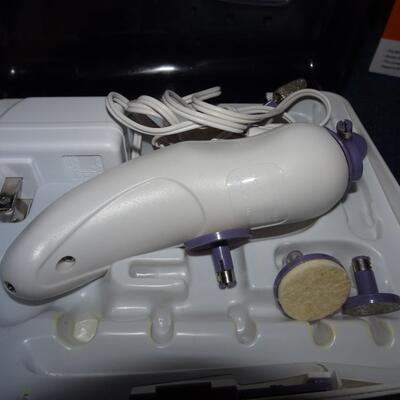LOT 60. COLLECTION OF VARIOUS ELECTRONIC ITEMS