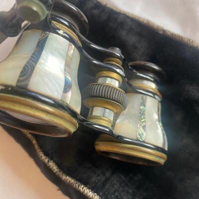 Antique opera glasses mother of Pearl