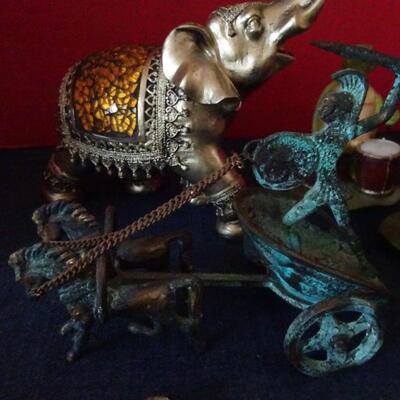 LOT 68. MISC HOME DECOR
