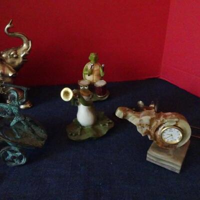 LOT 68. MISC HOME DECOR