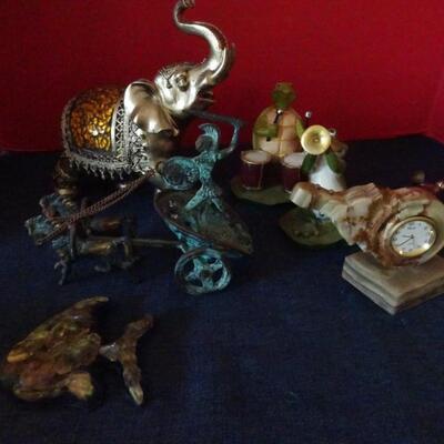 LOT 68. MISC HOME DECOR