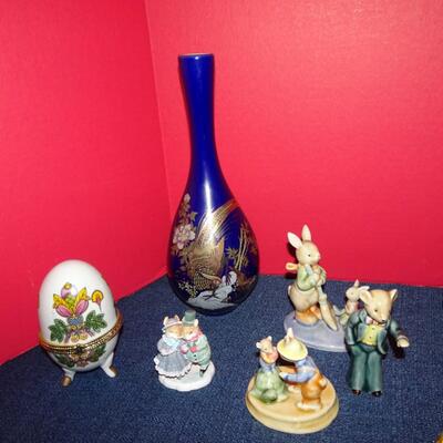 LOT 74. COLLECTION OF HOME DECOR