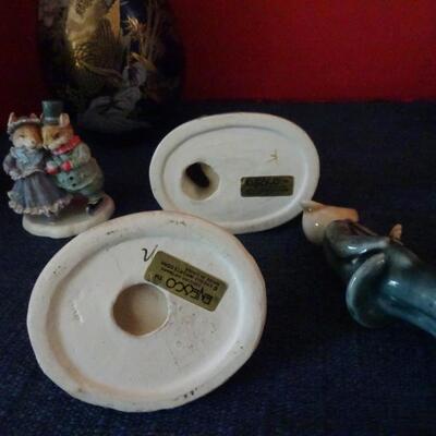 LOT 74. COLLECTION OF HOME DECOR