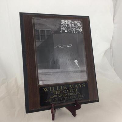 55) BASEBALL | Willie Mays Signed Plaque
