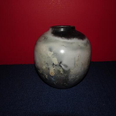 LOT 75. ART VASE