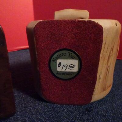LOT 76.   HOME DECOR ITEMS AND WOOD BOXES
