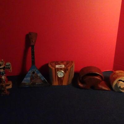 LOT 76.   HOME DECOR ITEMS AND WOOD BOXES