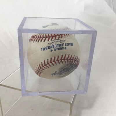 61) BASEBALL | Signed Brewers Baseballs | Jim Gantner