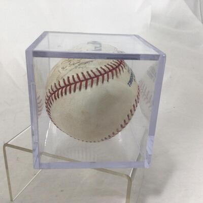 61) BASEBALL | Signed Brewers Baseballs | Jim Gantner