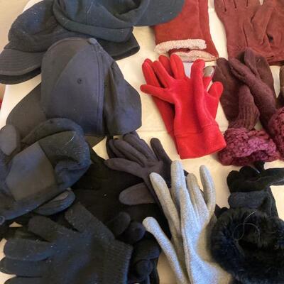 Mixed glove hat  lot 20+ pieces