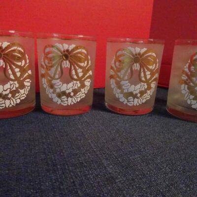 LOT 83. CHRISTMAS GLASS TUMBLERS